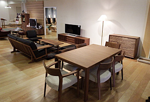 カリモク家具　新横浜ショールーム3F　インテリアフロア　リビング