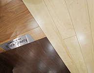 カリモク家具　新横浜ショールーム3F　インテリアフロア　床材