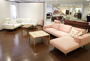 カリモク家具　新横浜ショールーム7F　シンプルスタイルフロア