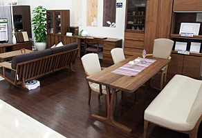カリモク家具　多摩ショールーム4F　ベッドフロア